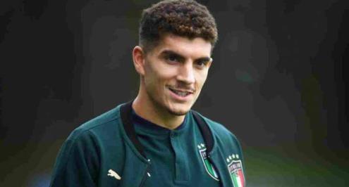 تقارير: دي لورينزو وافق على عرض يوفنتوس